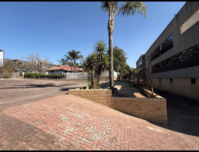 4,810M² BUILDING FOR SALE IN FERNDALE